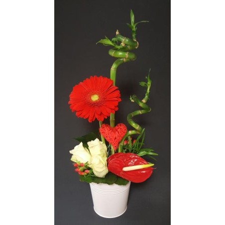 INES COMPOSITION JOURNEE DE LA FEMME 14 TIGES AVEC SEAU ZINC 13CM