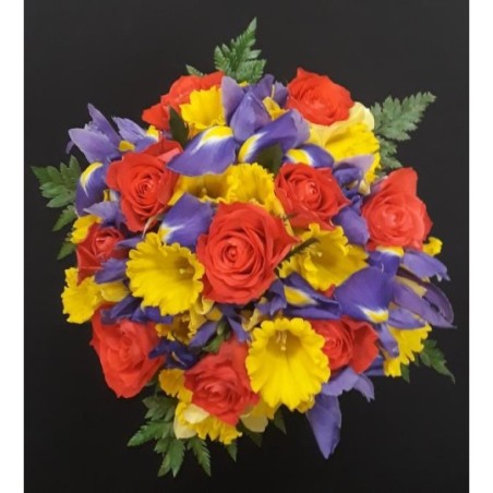 BOUQUET PROMOTION 45 TIGES JONQUILLES COMPOSE DE 20 JONQUILLES + 10 IRIS + 10 ROSES PB ORANGE + 5 COSTA